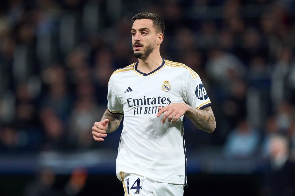 Man Utd ‘eye shock transfer move for Stoke flop Joselu, 34, as Red Devils send representatives to Spain’