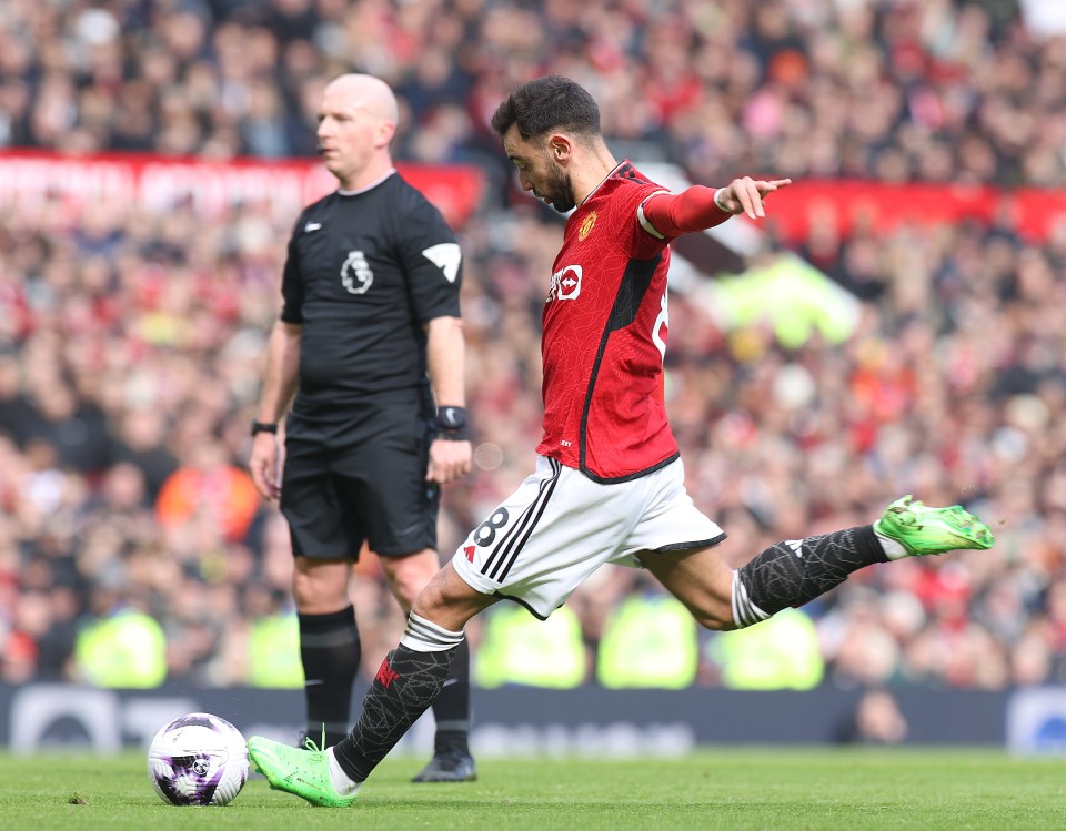 Bruno Fernandes sets incredible Man Utd record as he surpasses legend who played under Sir Alex Ferguson