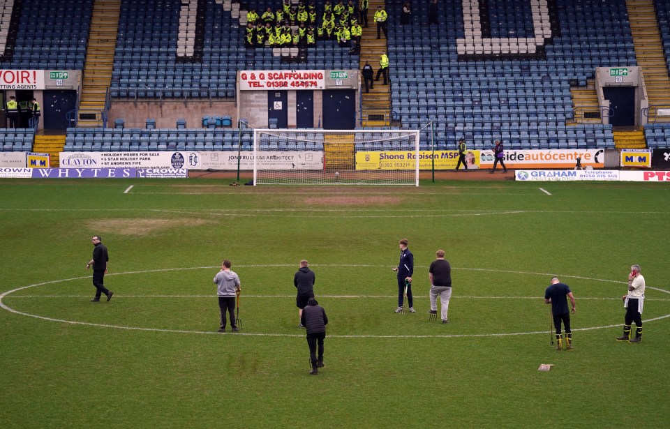 Dundee vs Rangers postponed in ‘utter farce’ just 90 minutes before kick off with pitch compared to movie Dune