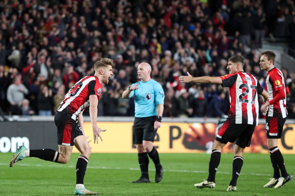 Brentford 1 Man Utd 1: Ajer equalises in 99th minute after Mount’s first Utd goal looked set to secure undeserved win