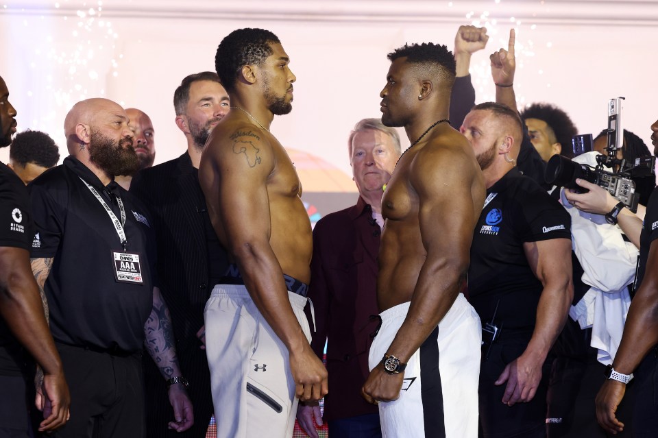 ‘F***ing shambles this,’ cry fans as Anthony Joshua vs Francis Ngannou is delayed and it’s already 2am in Saudi Arabia