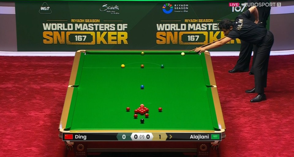 Eagle-eyed snooker fans spot what happens to golden ball after miss and say ‘as soon as I saw this I turned off’