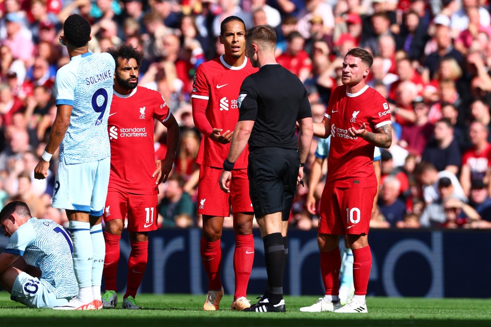 Four words Mo Salah & Alexis Mac Allister taunt Liverpool captain Virgil van Dijk with every day that ‘drive him crazy’