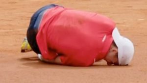 Tennis star shows off horror injury after collapsing to floor in agony and being forced to retire from tournament