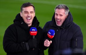 Jamie Carragher trolls Man Utd and Gary Neville with cheeky five-word tweet after collapse at Chelsea