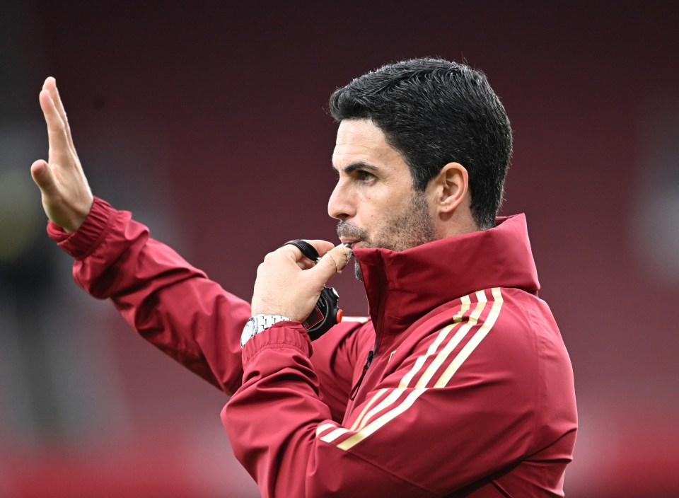 Ex-Man Utd star who demanded hugely controversial transfer ‘close to joining Arsenal backroom team under Mikel Arteta’