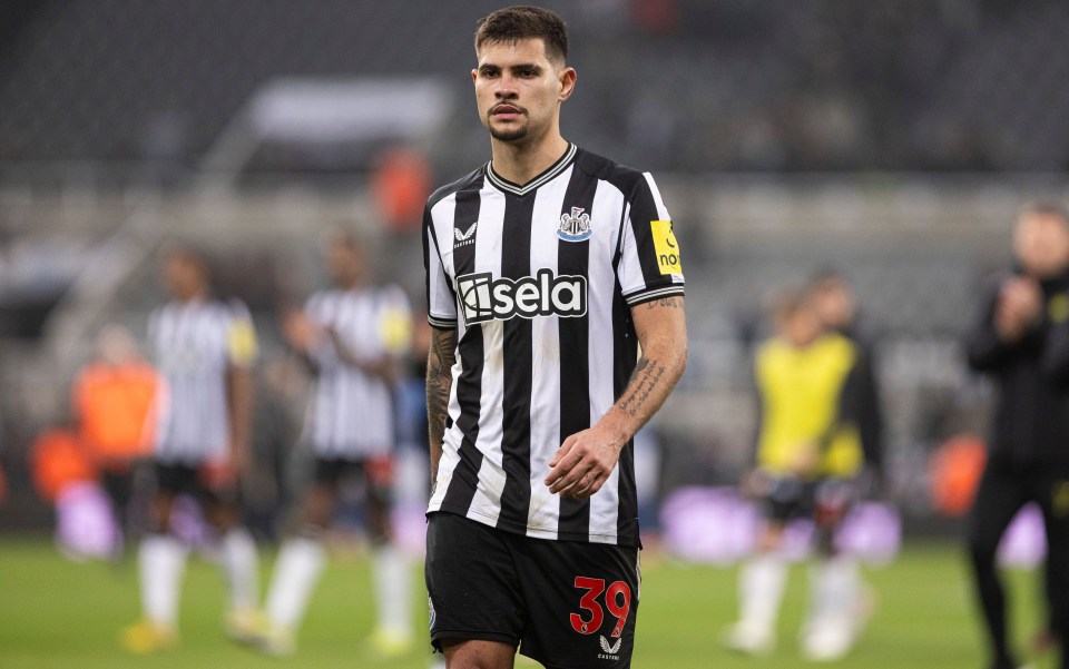 Newcastle star Bruno Guimaraes drops major hint over future after buying new £4m home amid Arsenal transfer interest