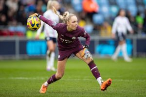 Ellie Roebuck opens up on hope of making ‘safe and quick’ return to football after suffering a stroke