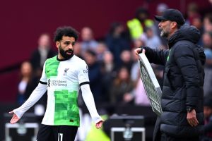 Mo Salah held back by team-mates after explosive touchline row with Jurgen Klopp before coming on at West Ham