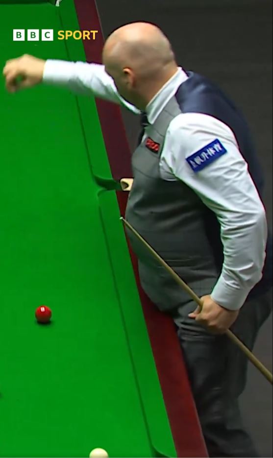 Stuart Bingham has Crucible in stitches after finding odd object on World Snooker Championships table and blaming rival