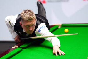 Kyren Wilson calls foul on himself in classy gesture at World Snooker Championship – then takes it back after TV replay