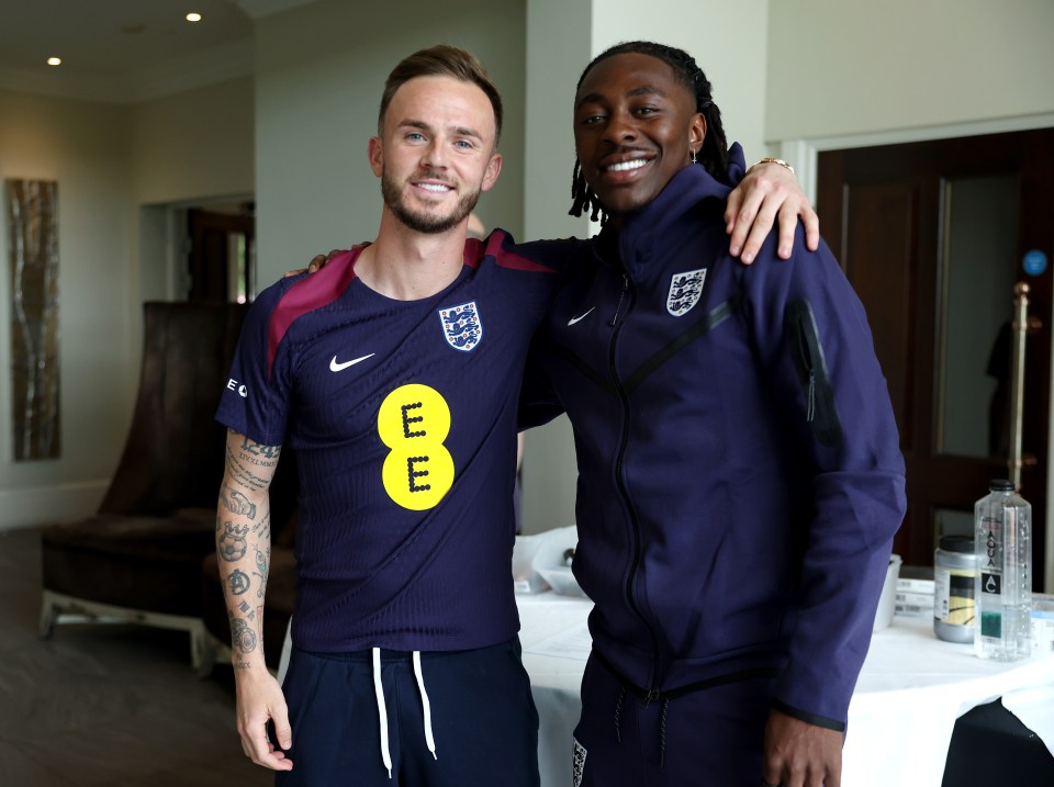 ‘Agent Madders on duty,’ say fans who are convinced Premier League star will get transfer as England players arrive