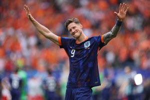 Fans say ‘love this passion’ after spotting what ex-Man Utd ace Weghorst did after scoring Holland winner against Poland