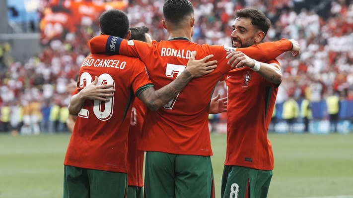 Euro 2024: Portugal beat Turkey to reach round of 16