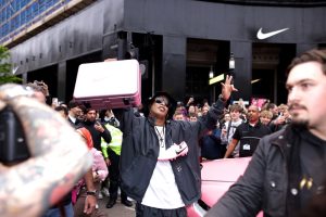 Chaos as Ronaldinho causes roadblock in Oxford Street after shock appearance at London 7-a-side match