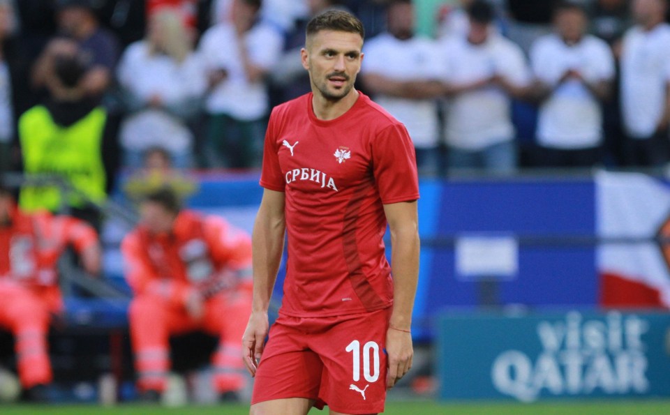 Serbia captain Dusan Tadic forced to apologise after telling coach ‘I’m the best player and should be starting’