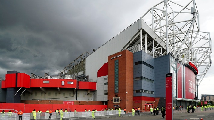 Manchester United considering new £2bn stadium to replace Old Trafford