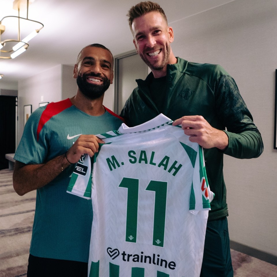 Ex-Liverpool keeper Adrian tries to poach Mo Salah for new team as even Spanish giants stunned by shock photo