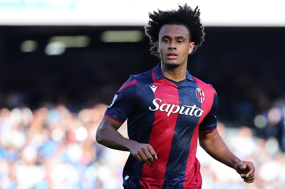 Man Utd ‘move into lead in transfer race for Joshua Zirkzee’ but face wait for £34m Bologna star