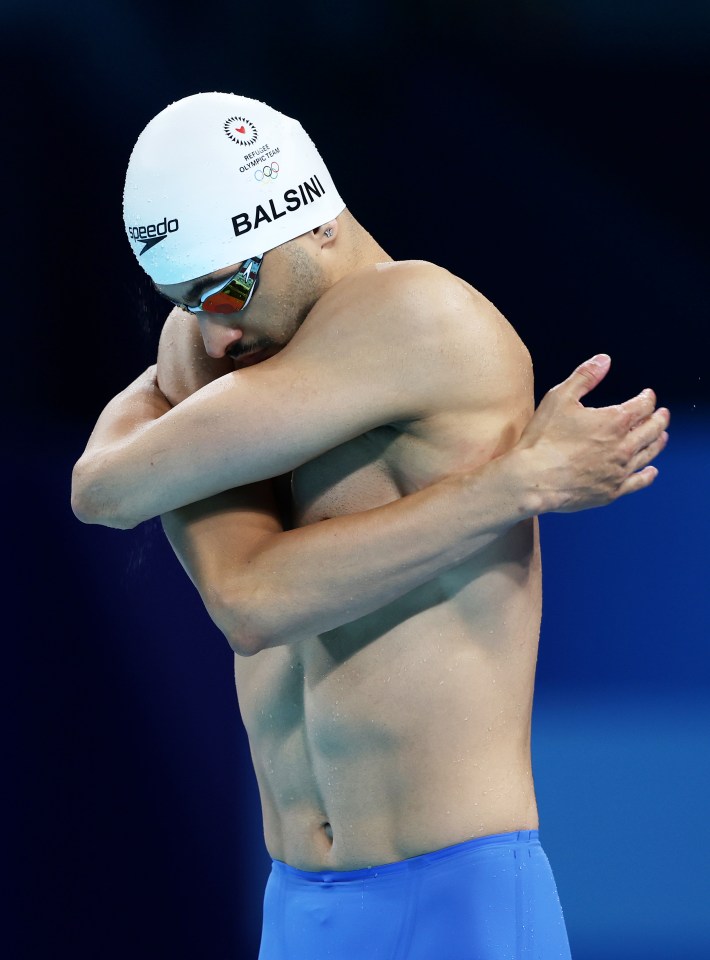 Why do swimmers slap themselves? Reason why aquatic athletes hit themselves before start of race explained