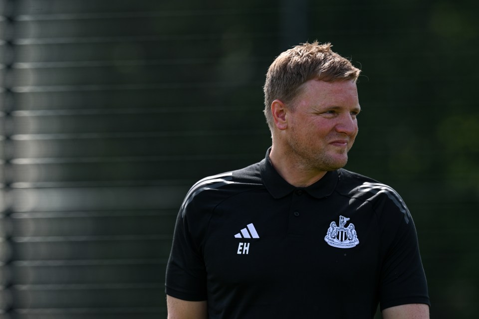 Eddie Howe vetoes Newcastle transfer for Man Utd target after showdown talks with new sporting director