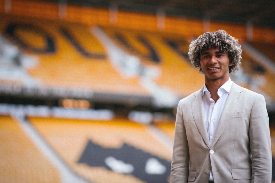 Watch Wolves’ incredible player announcement video that savages both Chelsea and Fabrizio Romano in single stroke