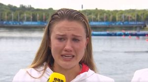 Team GB Olympic champion Lola Anderson breaks down in tears live on BBC over note father gave her before he died