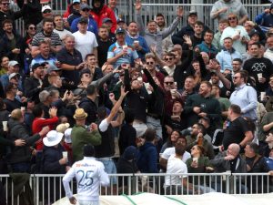 Watch England cricket fan pull off catch of the day with ‘FOUR pints in hand’ leaving Sky Sports commentator stunned