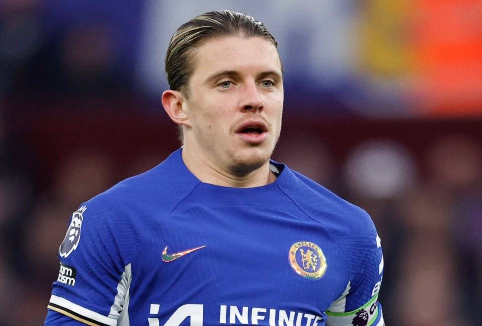 Ex-Chelsea star says ‘if I was Conor Gallagher I’d be p***ed off’ as Blues look to force midfielder out of bloated squad