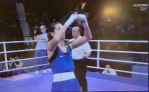 Opponent of gender row boxer Lin Yu-Ting makes ‘double X’ gesture and coach shows ‘I only want to play with women’ note