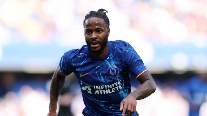 Sterling seeks clarity on Chelsea future