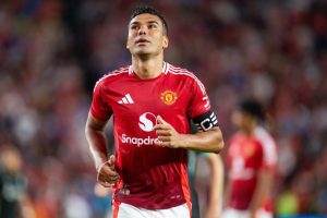 Man Utd fans beg ‘loan out Casemiro’ instead after Erik ten Hag ‘makes decision on two academy stars’