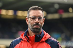 Man Utd legend fears ‘something not quite right’ about van Nistelrooy’s Old Trafford return and ‘saw it with Roy Keane’