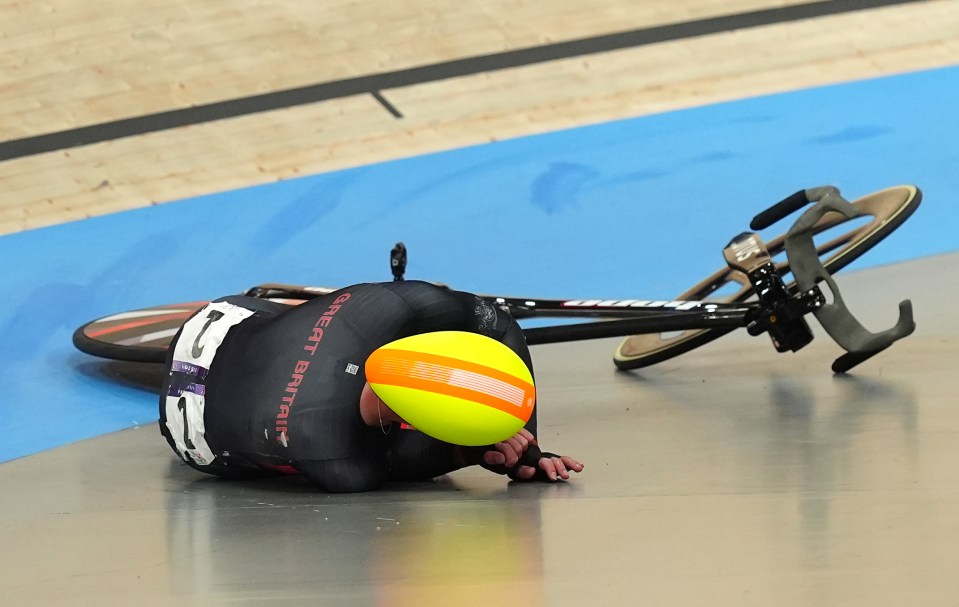 Team GB star suffers horrific crash in men’s madison as fuming fans convinced Dutch star ‘HEADBUTTED him’