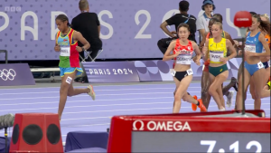 Bizarre moment race leader WALKS OFF in middle of Olympics 10,000m final leaving BBC commentator baffled