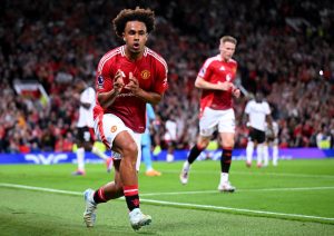 Man Utd ratings: Zirkzee and Mazraoui instantly prove their worth but Mount fluffs yet another chance