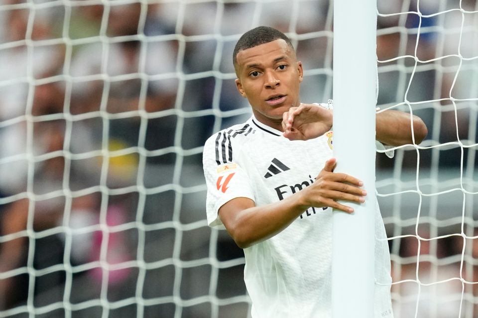 Kylian Mbappe’s Twitter HACKED with bizarre posts about Man Utd free transfer, Cristiano Ronaldo and trolling Tottenham