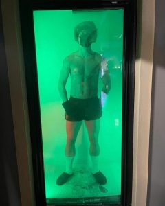 ‘In Scandinavia we call this summer,’ jokes Hojlund as injured Man Utd star strips to recover in cryotherapy chamber