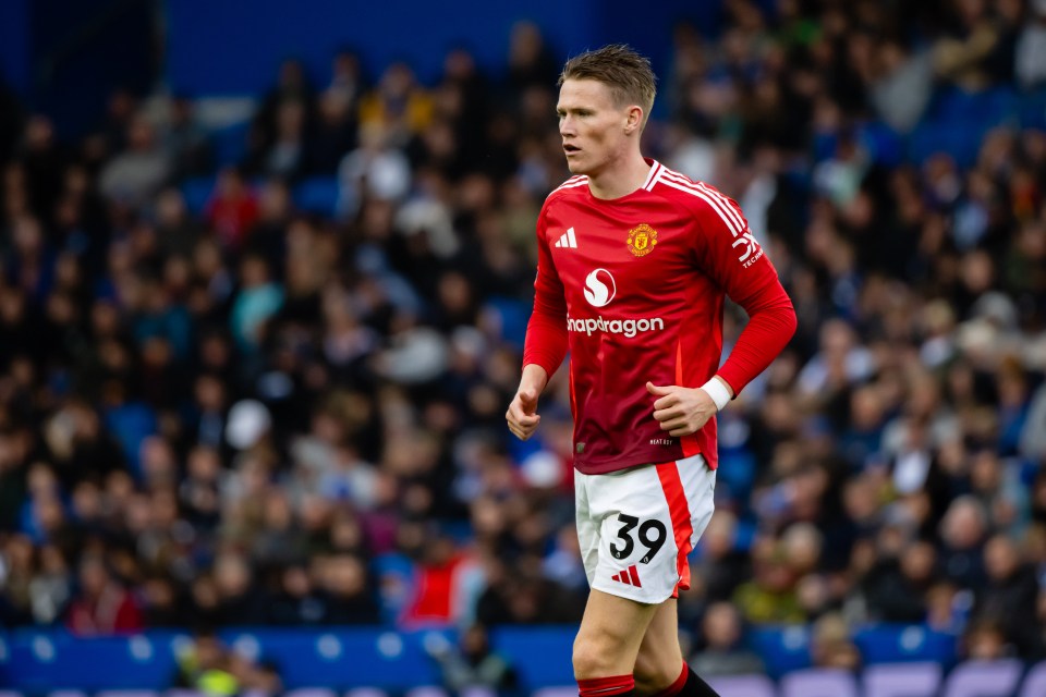 Napoli agree £25m deal to sign Scott McTominay in move that could help Man Utd land top transfer target