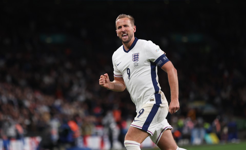 ‘Are you seriously talking about that?’ – Jack Grealish told off by England interviewer after being asked about Kane