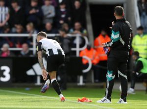 Kieran Trippier baffles commentator as he ‘goes for the Assou-Ekotto look’ in Newcastle vs Man City clash