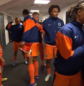 Watch frosty moment between Liverpool star Van Dijk and Man Utd striker Zirkzee in tunnel before Holland clash