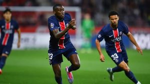 Dembele late goal rescues PSG against Reims