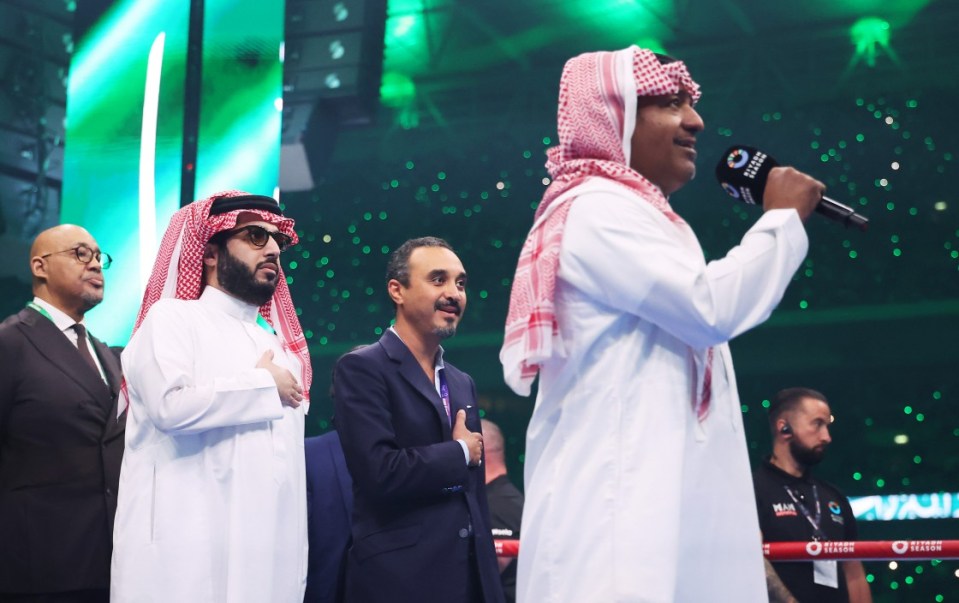 Saudi Arabian national anthem BOOED at AJ vs Dubois but others say it was the ‘best vocals on the card’ at Wembley