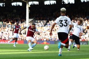 Super-sub Danny Ings scores dramatic 95th-minute equaliser to rescue point from nowhere for Hammers