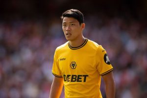 Wolves star Hwang Hee-chan had former Premier League manager phoning him almost every day over bold transfer