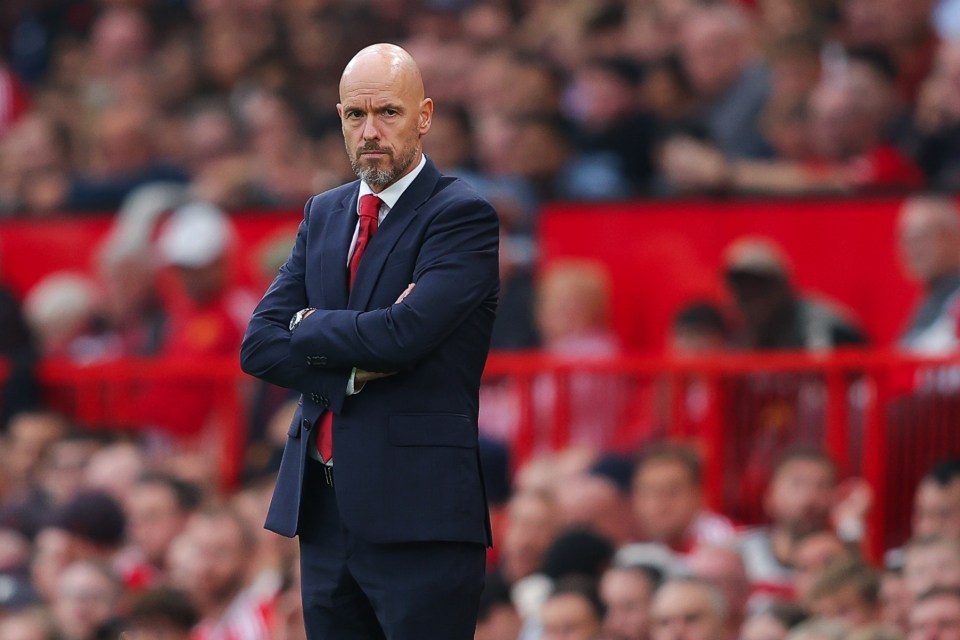 Man Utd stars ‘hiding behind Erik ten Hag instead of fronting up and doing a job’, fumes Arsenal legend in scathing rant