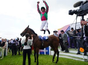 ‘I thought I was fired on the spot’ says Frankie Dettori after famous flying dismount went horribly wrong