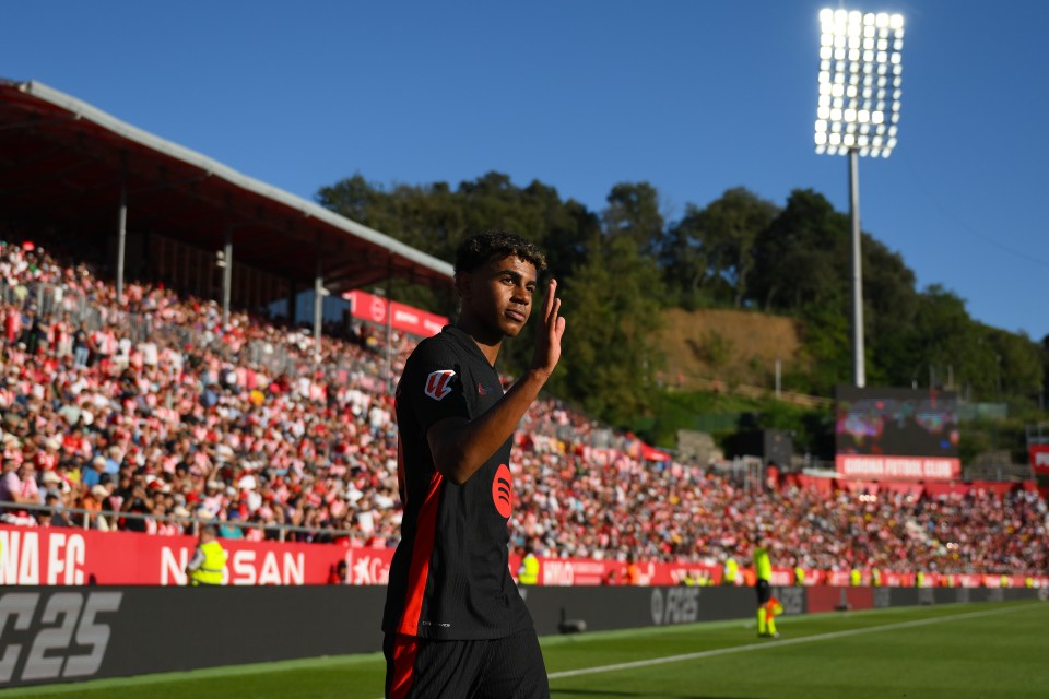 Lamine Yamal applauded off by opposition fans as he leads Barcelona to crushing 4-1 win over Champions League rivals