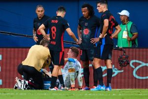 Barcelona goalkeeper Marc-Andre Ter Stegen set to miss rest of season as 52-word statement released after horror injury